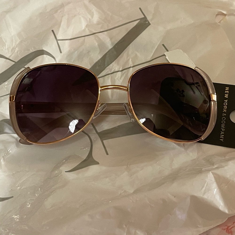 NW&Co Sunglasses